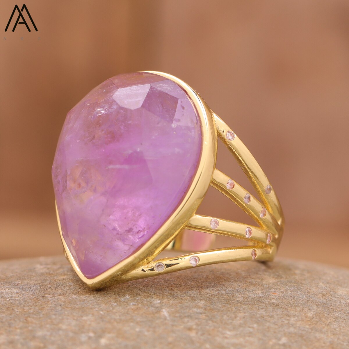 Teardrop Stone Finger Ring