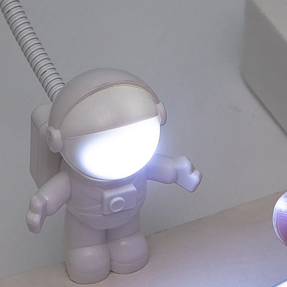 USB Night Light LED Astronaut Shaped Nightlight Reading Desk Spaceman Decoration Lighting Fixture Children Gifts Table Lamp