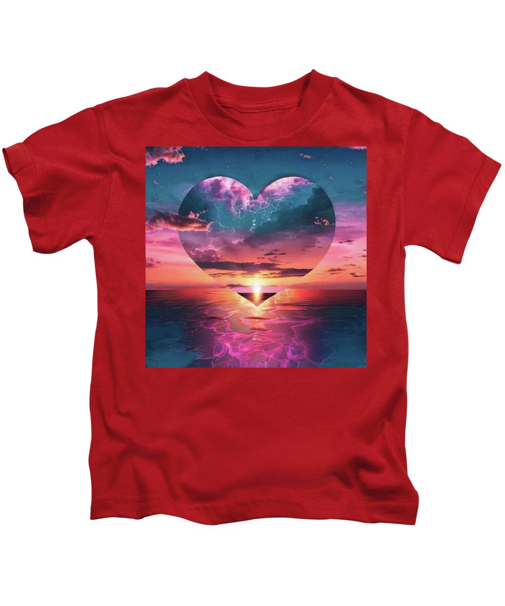 Sunset heart Over the Ocean - Kids T-Shirt