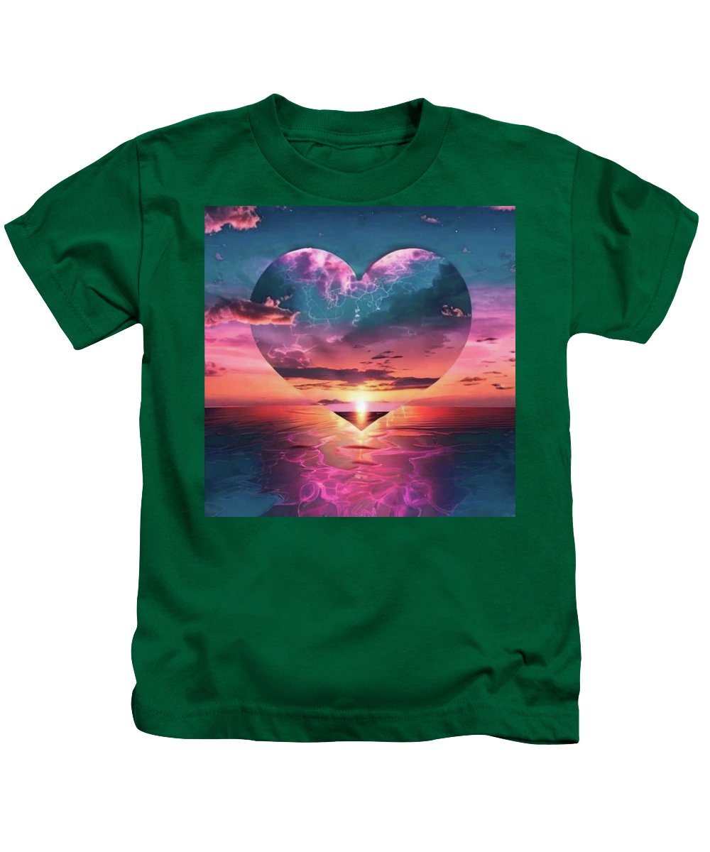 Sunset heart Over the Ocean - Kids T-Shirt